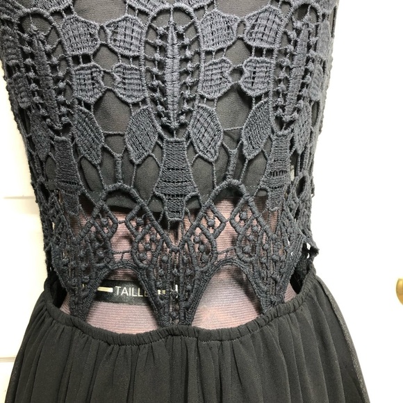 L’ATISTE BY AMY Black Crochet Sheer Side zíper Elastic Waist Maxi Dress Size M - Picture 4 of 16